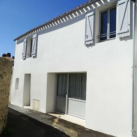 Hydra Gilles Croix De Vie فيلة *